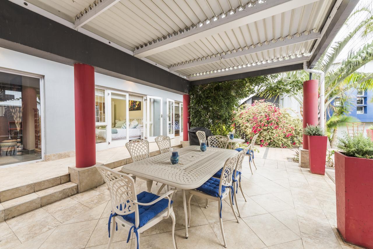 Apartamento Whispering Palms Puerto Elizabeth Exterior foto